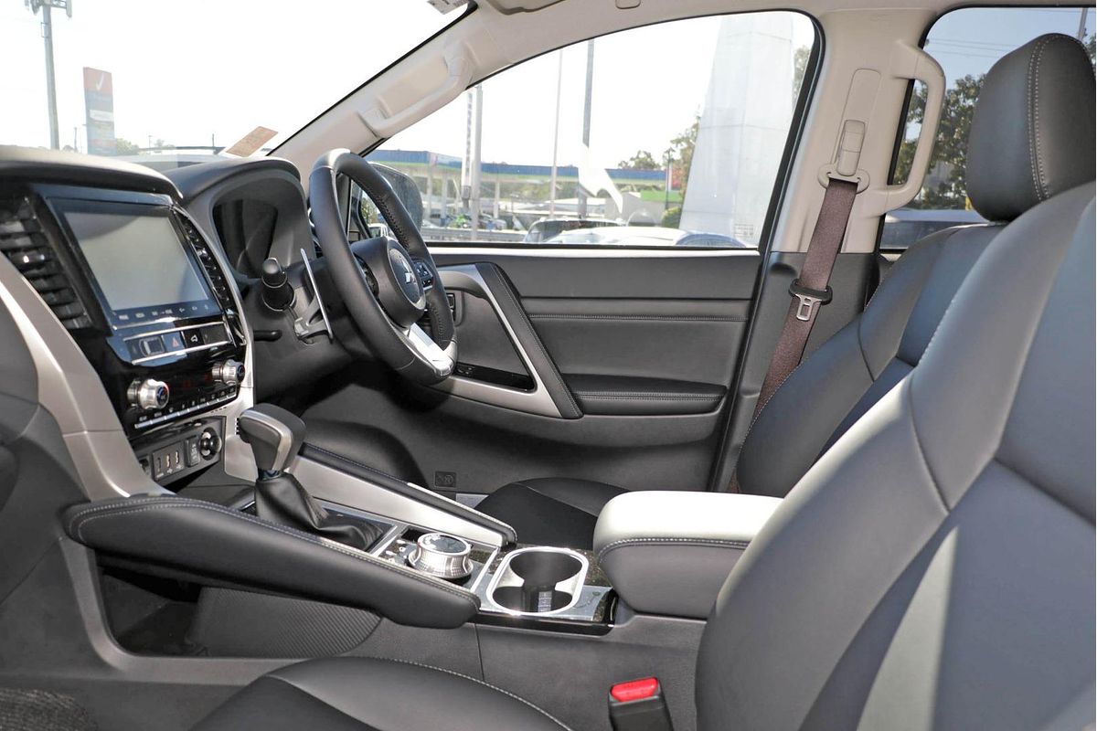 2024 Mitsubishi Pajero Sport Exceed QF
