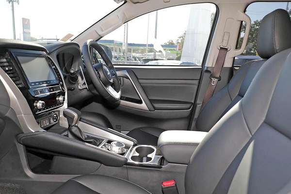 2024 Mitsubishi Pajero Sport Exceed QF
