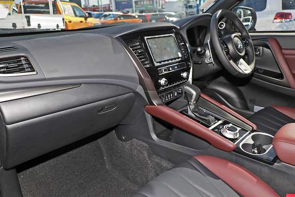 2024 Mitsubishi Pajero Sport GSR QF