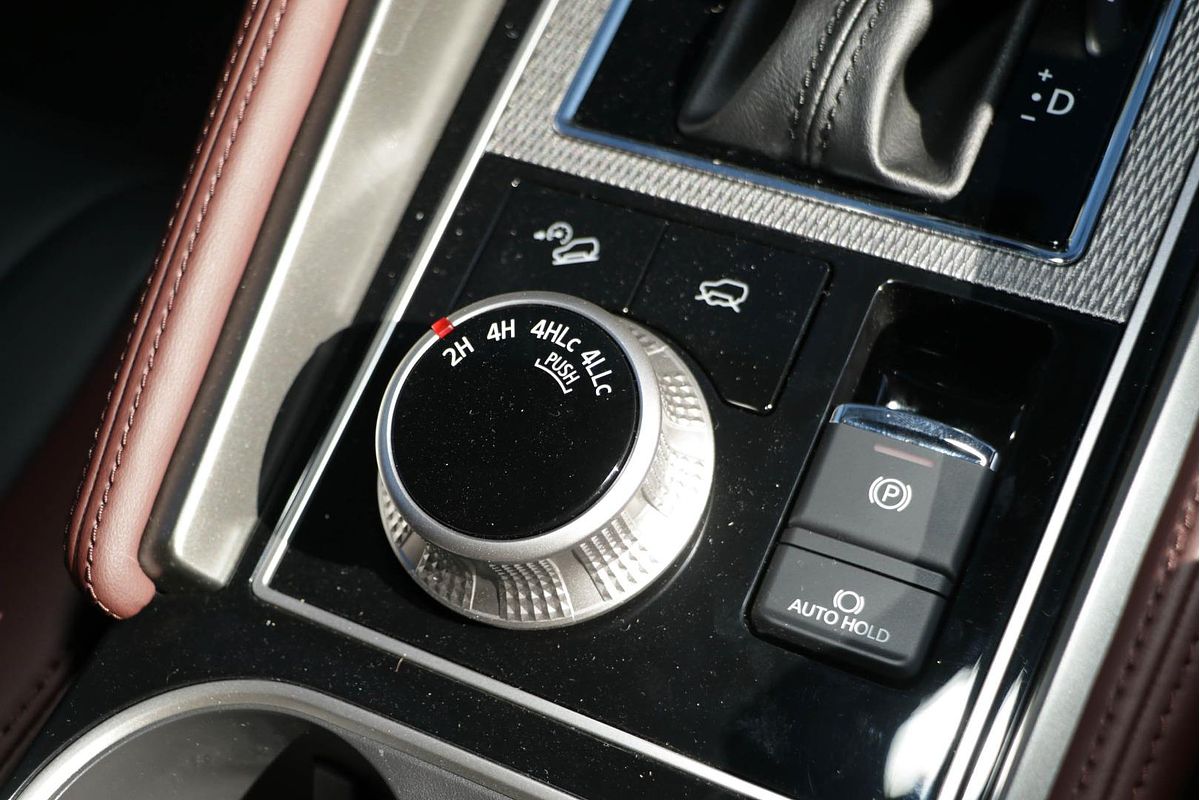 2024 Mitsubishi Pajero Sport GSR QF