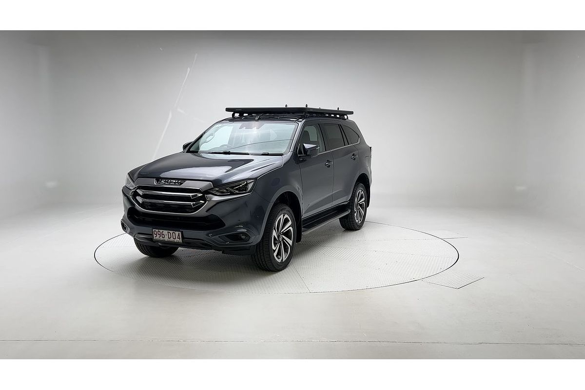 2021 Isuzu MU-X LS-T