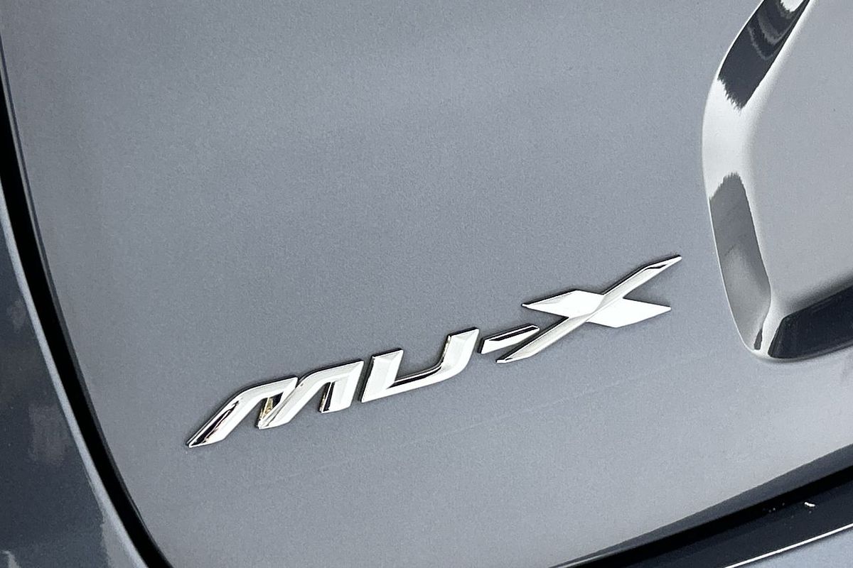 2021 Isuzu MU-X LS-T