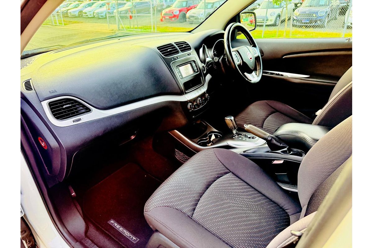 2013 Fiat Freemont Base JF