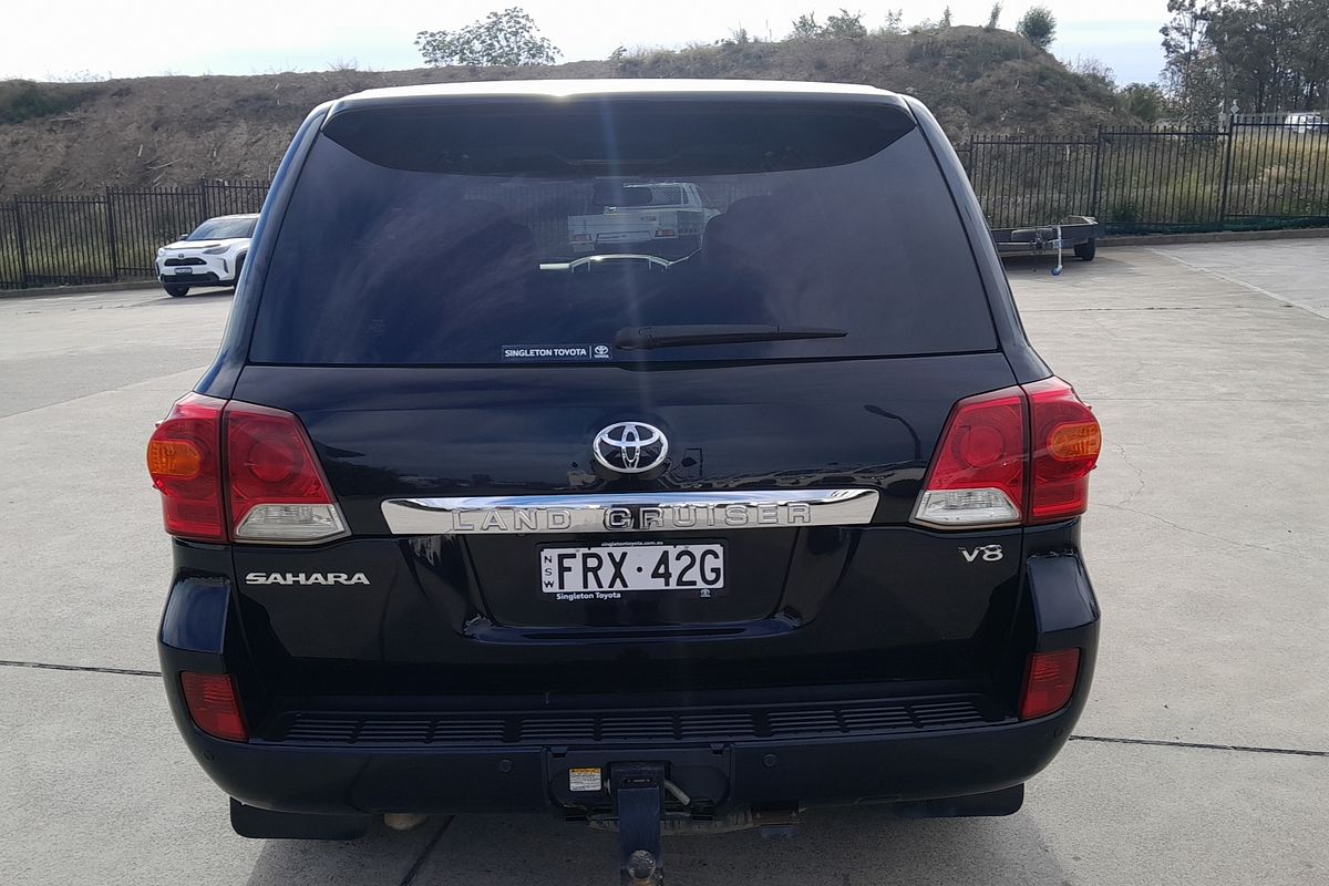 2014 Toyota Landcruiser Sahara VDJ200R
