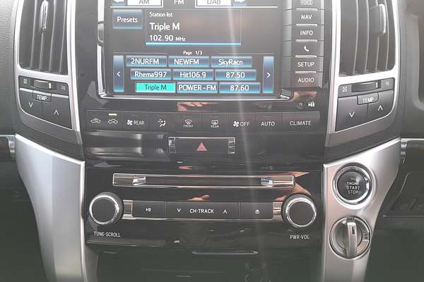 2014 Toyota Landcruiser Sahara VDJ200R