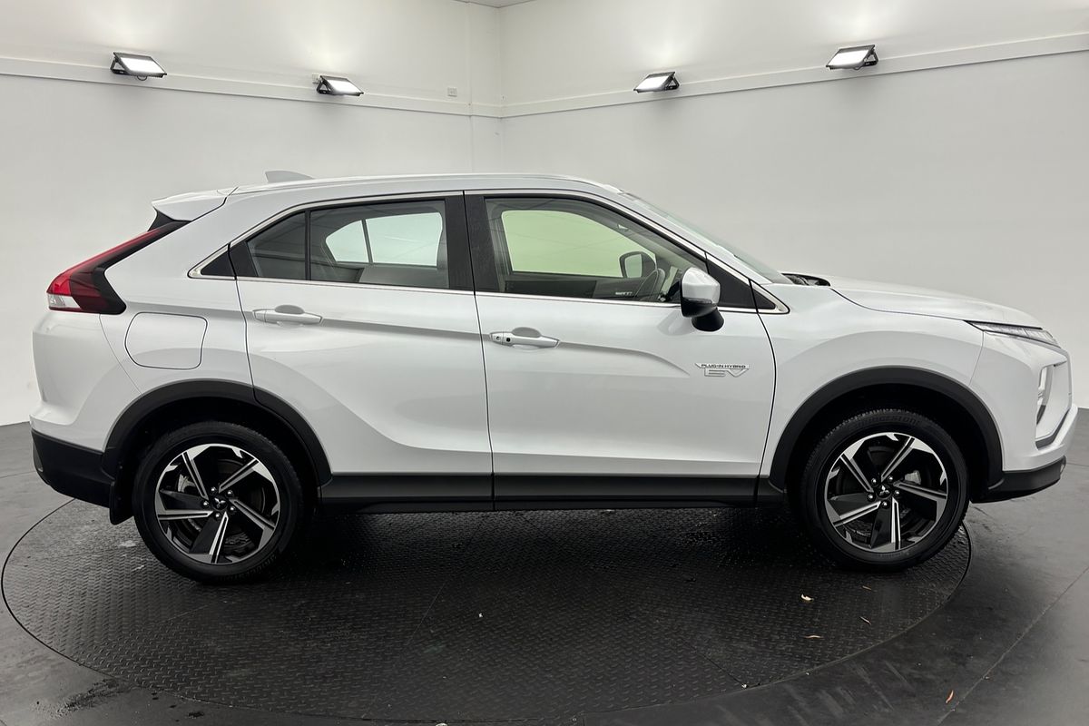 2023 Mitsubishi Eclipse Cross PHEV ES YB