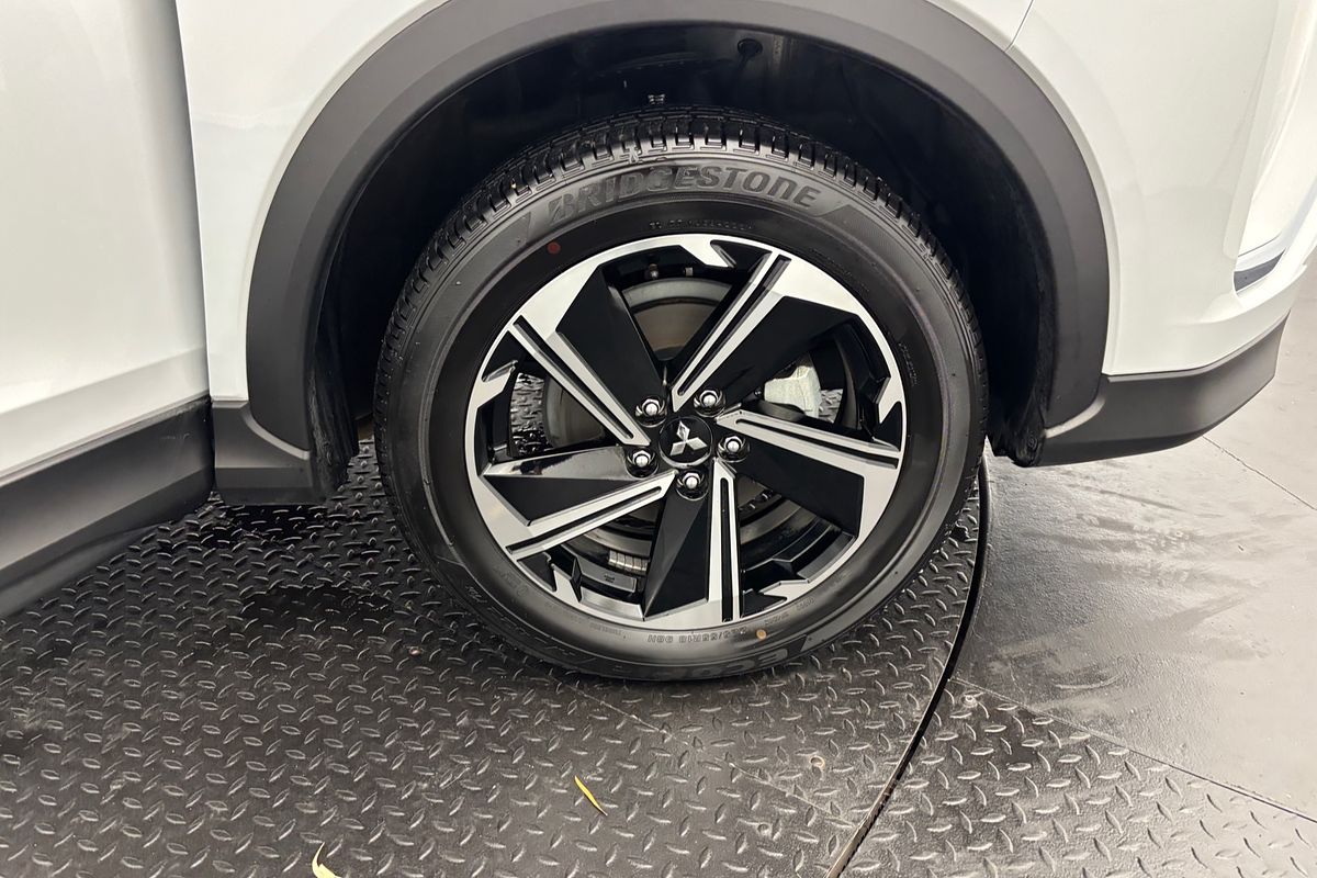 2023 Mitsubishi Eclipse Cross PHEV ES YB