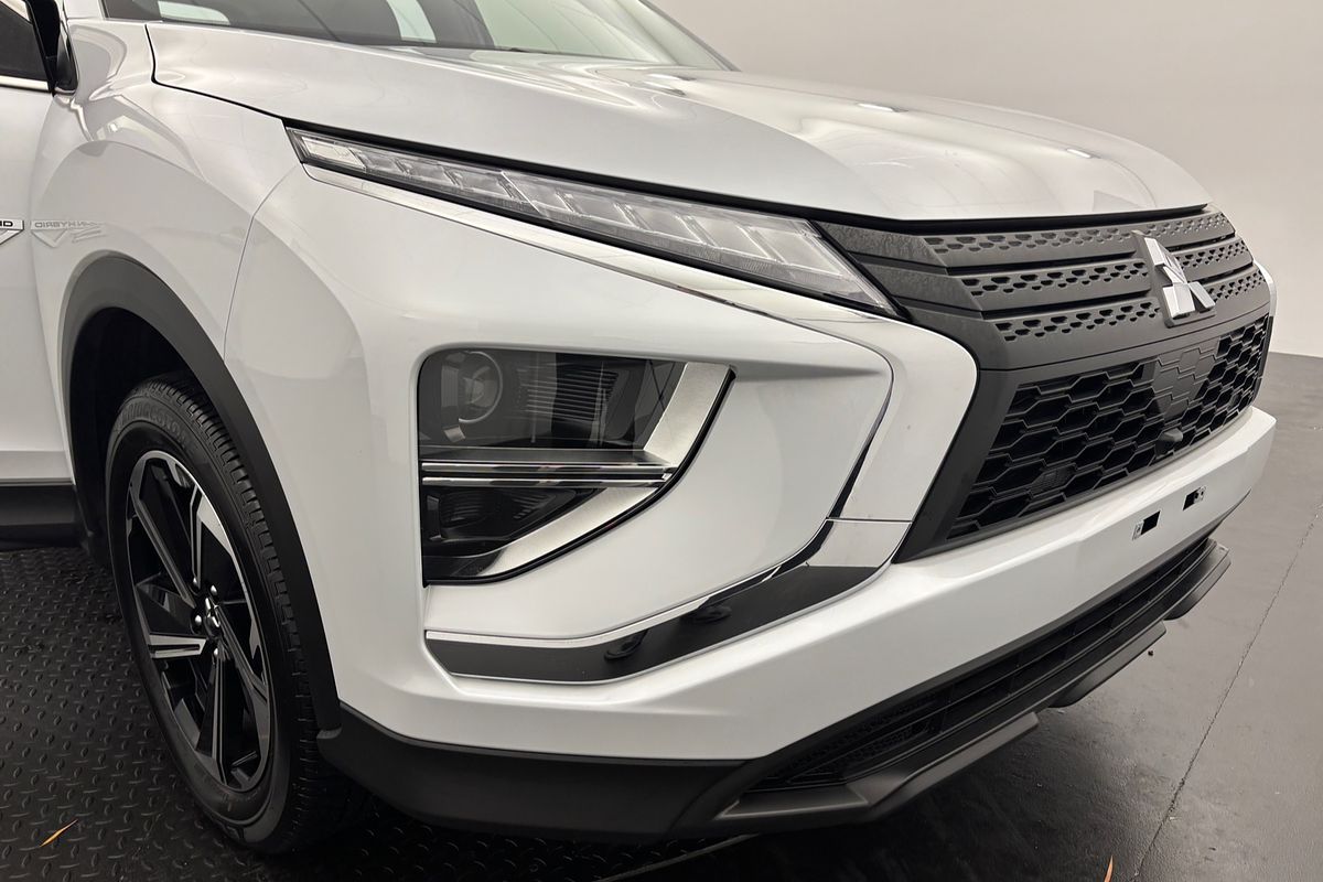 2023 Mitsubishi Eclipse Cross PHEV ES YB