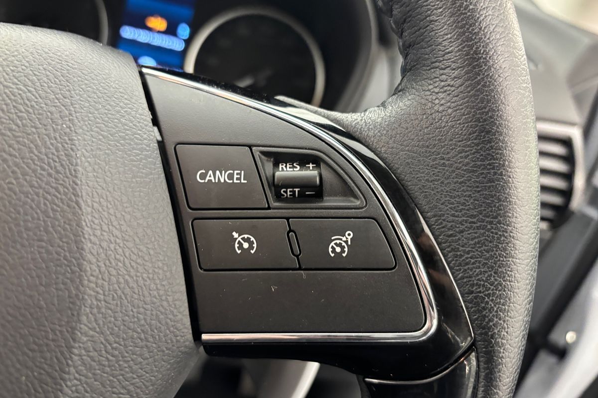 2023 Mitsubishi Eclipse Cross PHEV ES YB