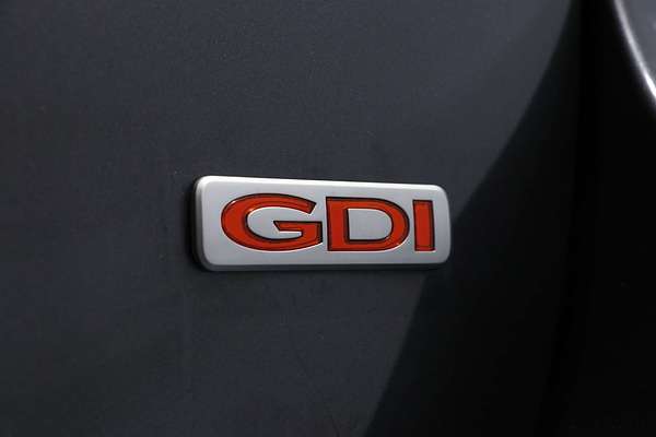 2015 Kia Carnival Si YP