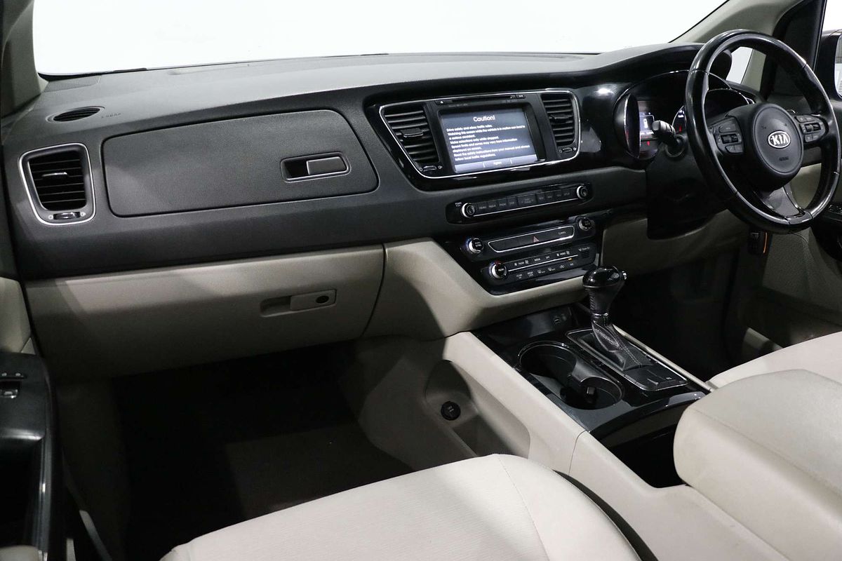 2015 Kia Carnival Si YP