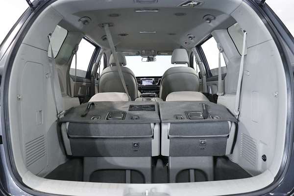 2015 Kia Carnival Si YP