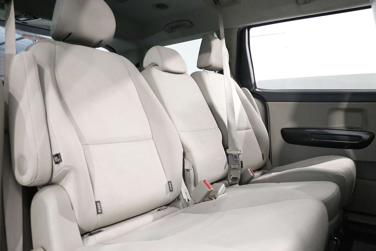 2015 Kia Carnival Si YP