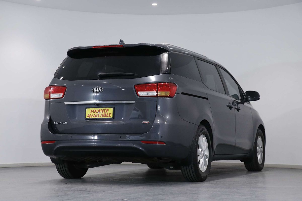 2015 Kia Carnival Si YP