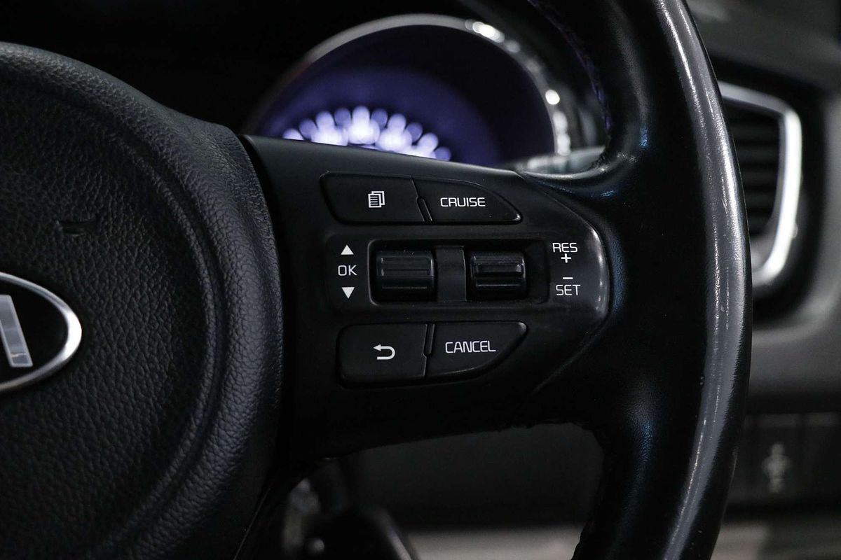 2015 Kia Carnival Si YP