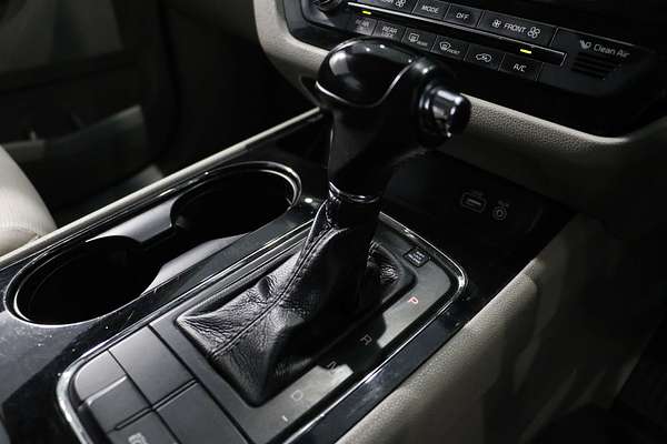 2015 Kia Carnival Si YP