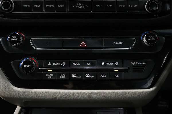 2015 Kia Carnival Si YP