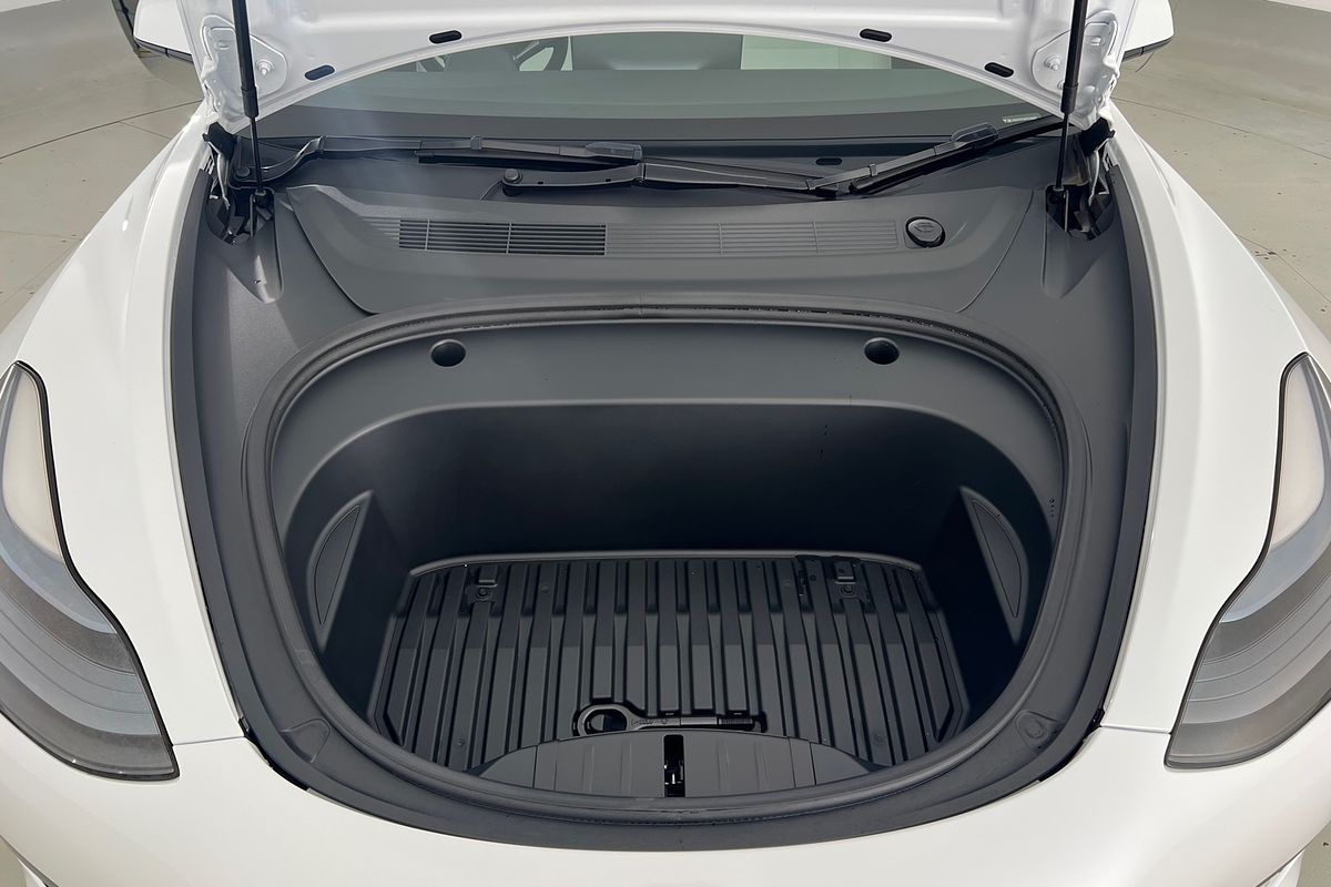 2023 Tesla Model 3 Rear-Wheel Drive