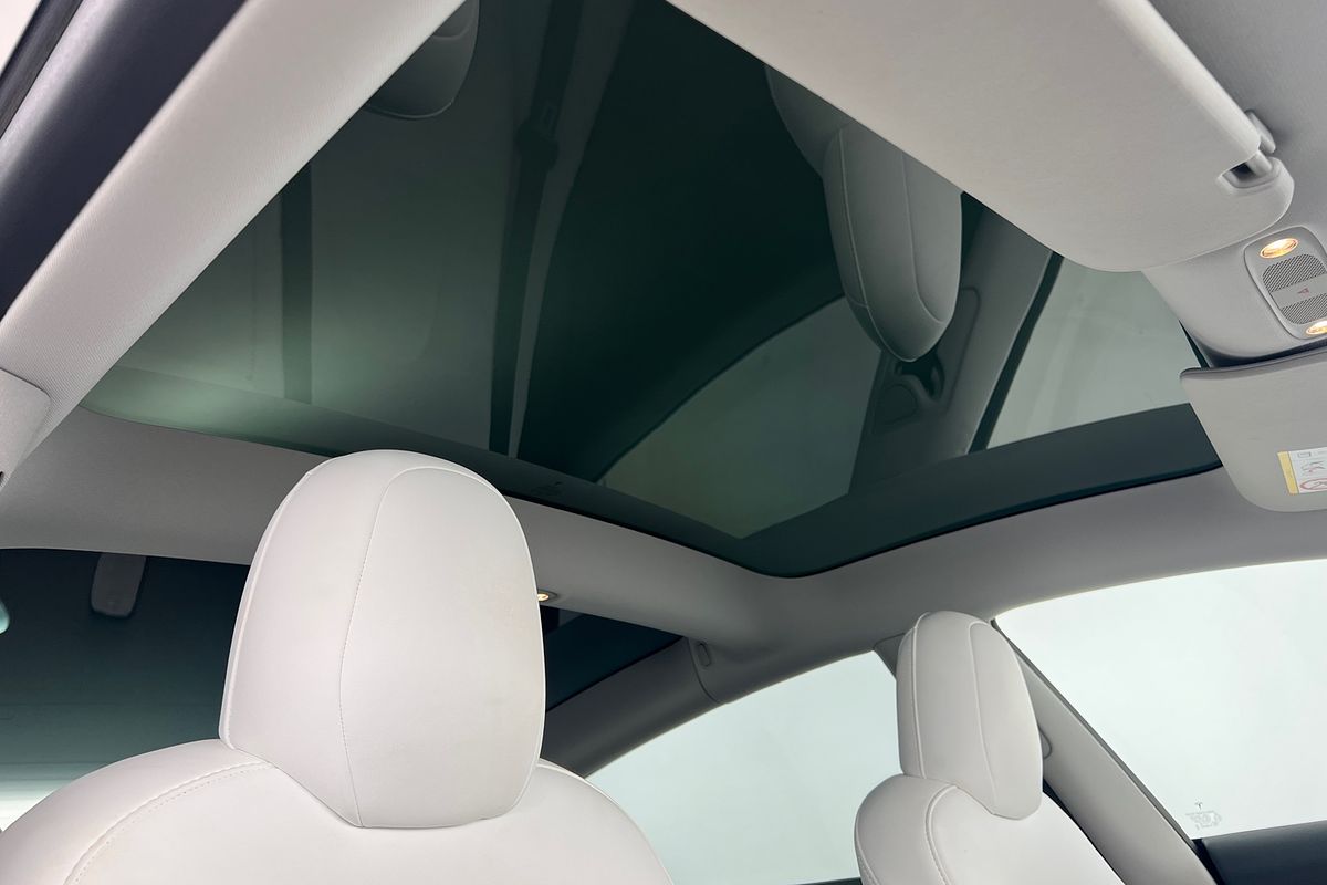 2023 Tesla Model 3 Rear-Wheel Drive