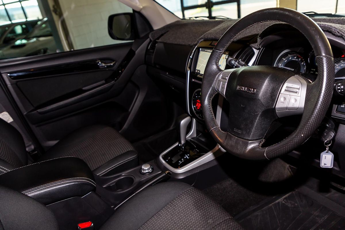 2021 Isuzu MU-X LS-U