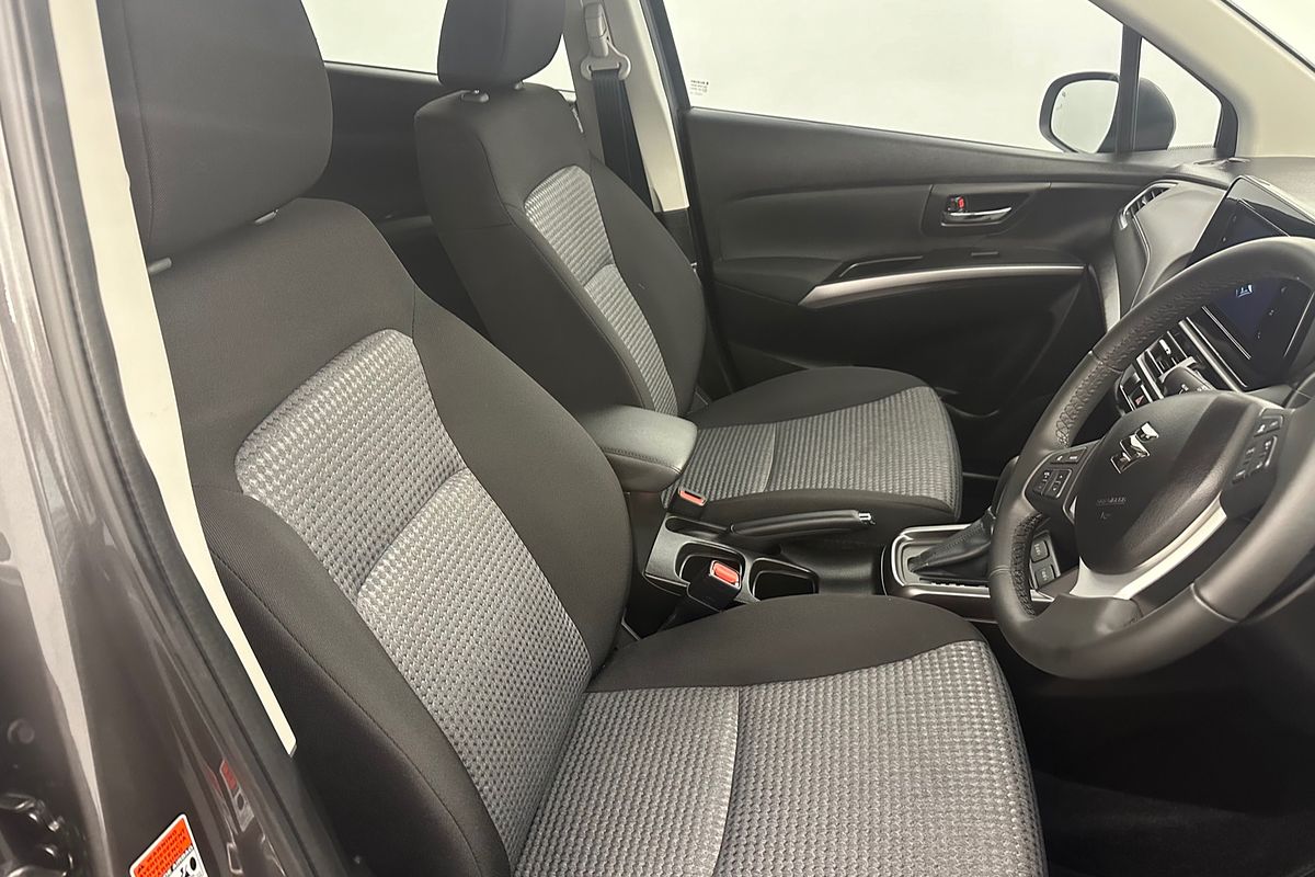 2023 Suzuki S-Cross JYB