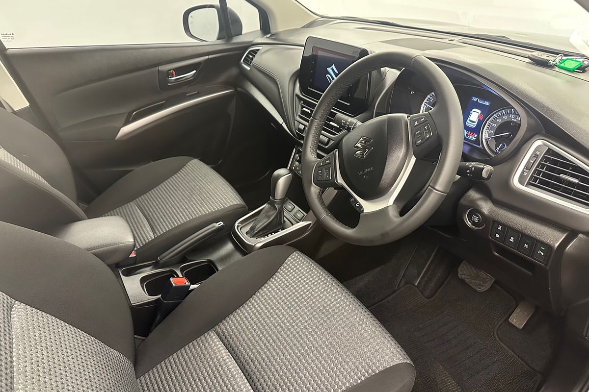 2023 Suzuki S-Cross JYB