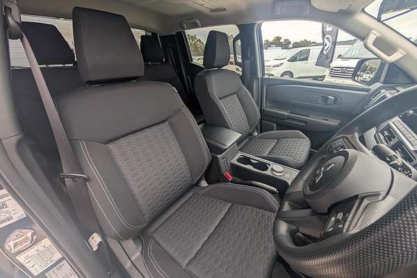 2024 Mitsubishi Triton GLX+ MV 4X4