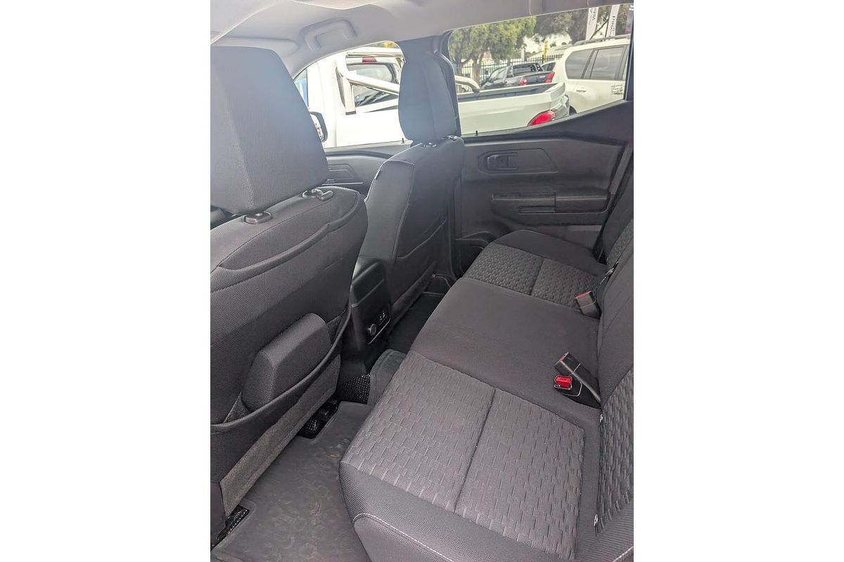2024 Mitsubishi Triton GLX+ MV 4X4