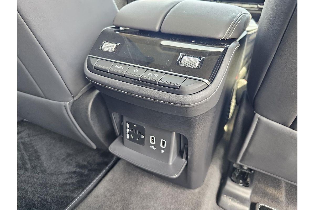 2025 LDV D90 Executive SV9A