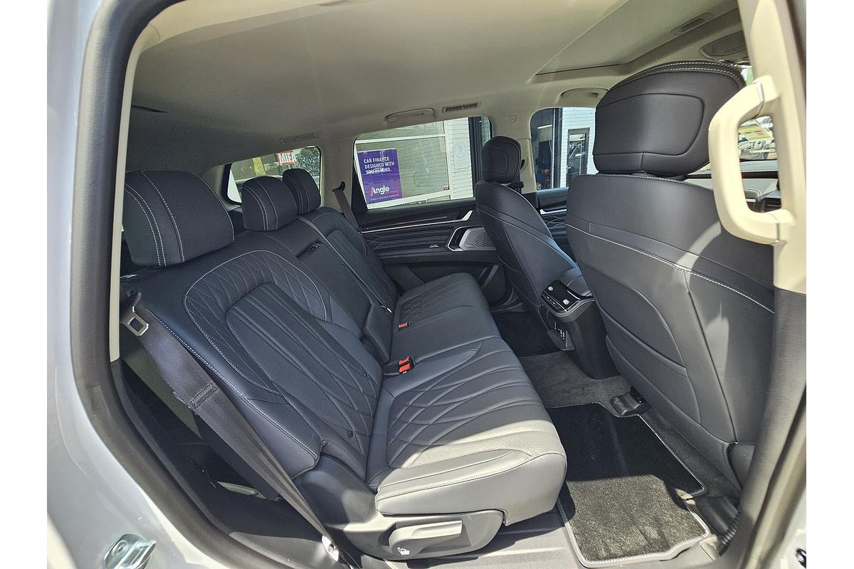 2025 LDV D90 Executive SV9A