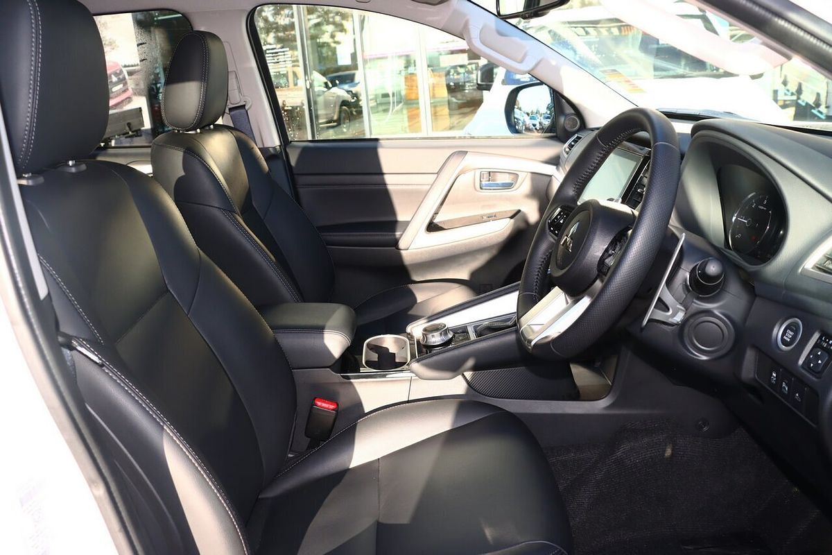 2025 Mitsubishi Pajero Sport GLS QG