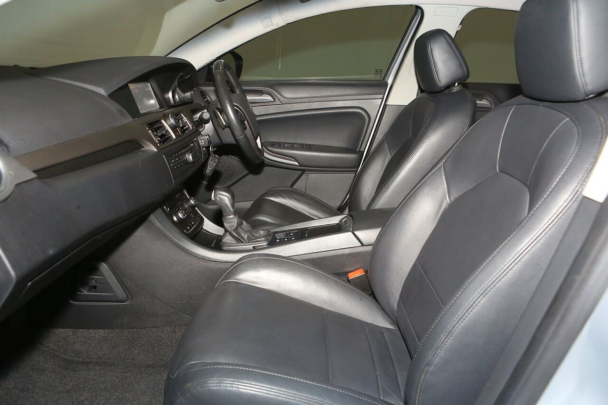 2017 MG MG6 PLUS Essence