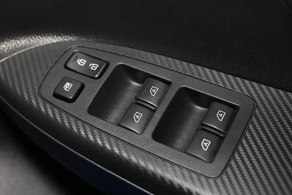 2024 Mitsubishi Eclipse Cross LS YB