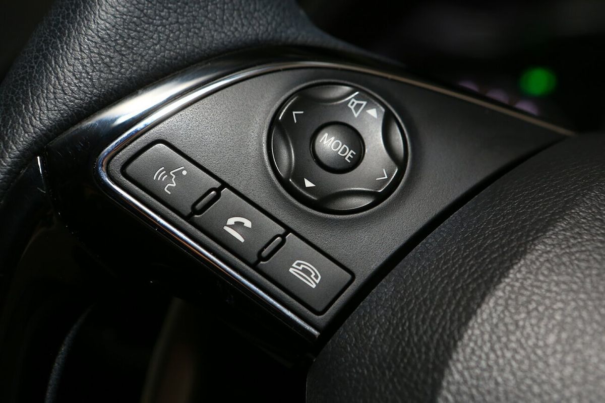 2024 Mitsubishi Eclipse Cross LS YB