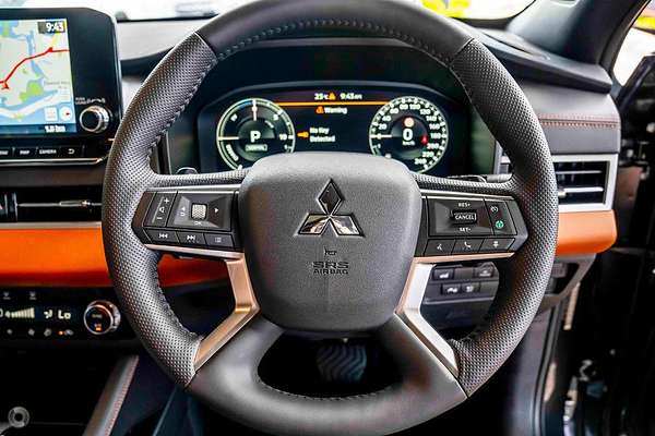 2025 Mitsubishi Outlander PHEV Exceed Tourer ZM