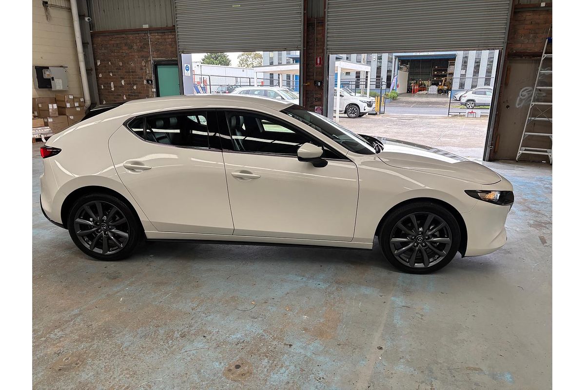 2024 Mazda 3 G20 Touring BP Series