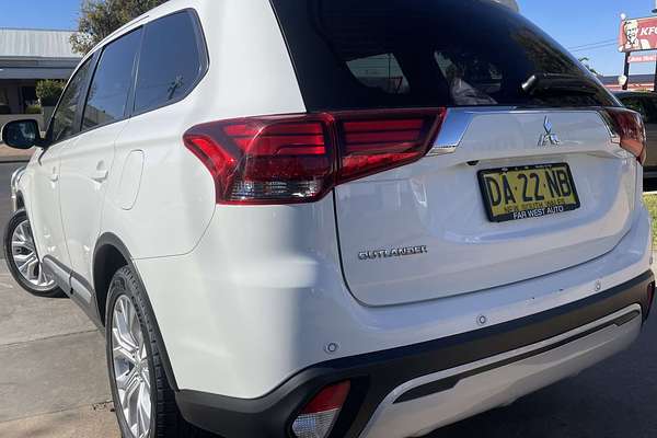 2021 Mitsubishi Outlander ES ZL