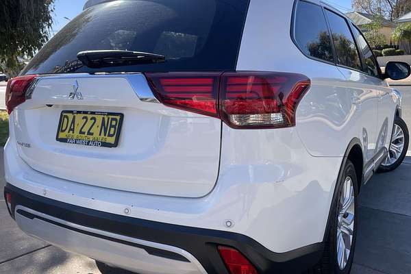 2021 Mitsubishi Outlander ES ZL