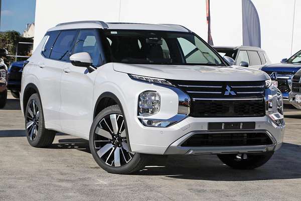 2025 Mitsubishi Outlander Exceed ZM