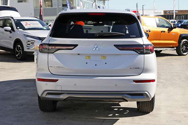 2025 Mitsubishi Outlander Exceed ZM