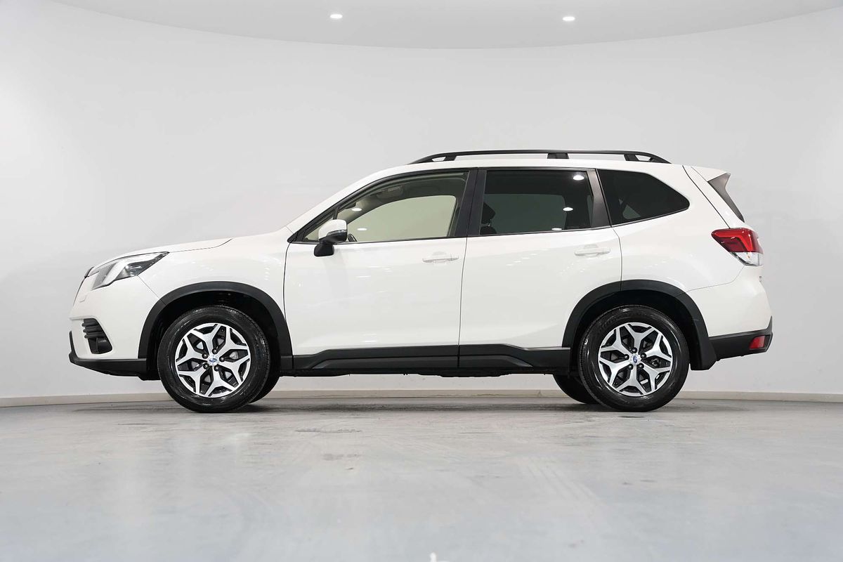 2023 Subaru Forester 2.5i S5