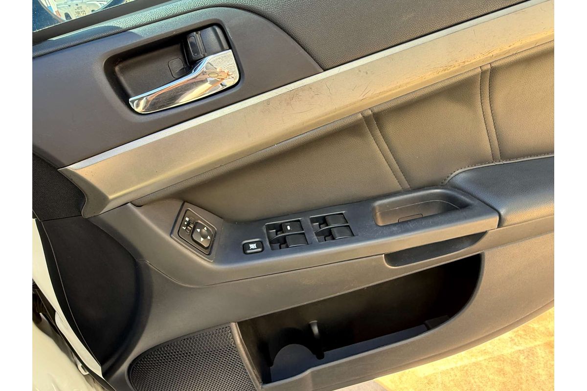 2014 Mitsubishi Lancer ES Sport CJ