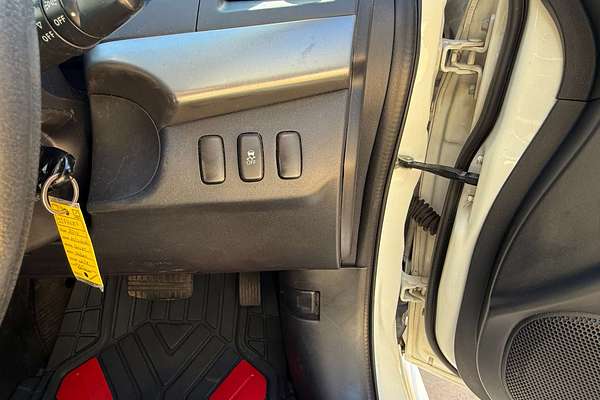 2014 Mitsubishi Lancer ES Sport CJ