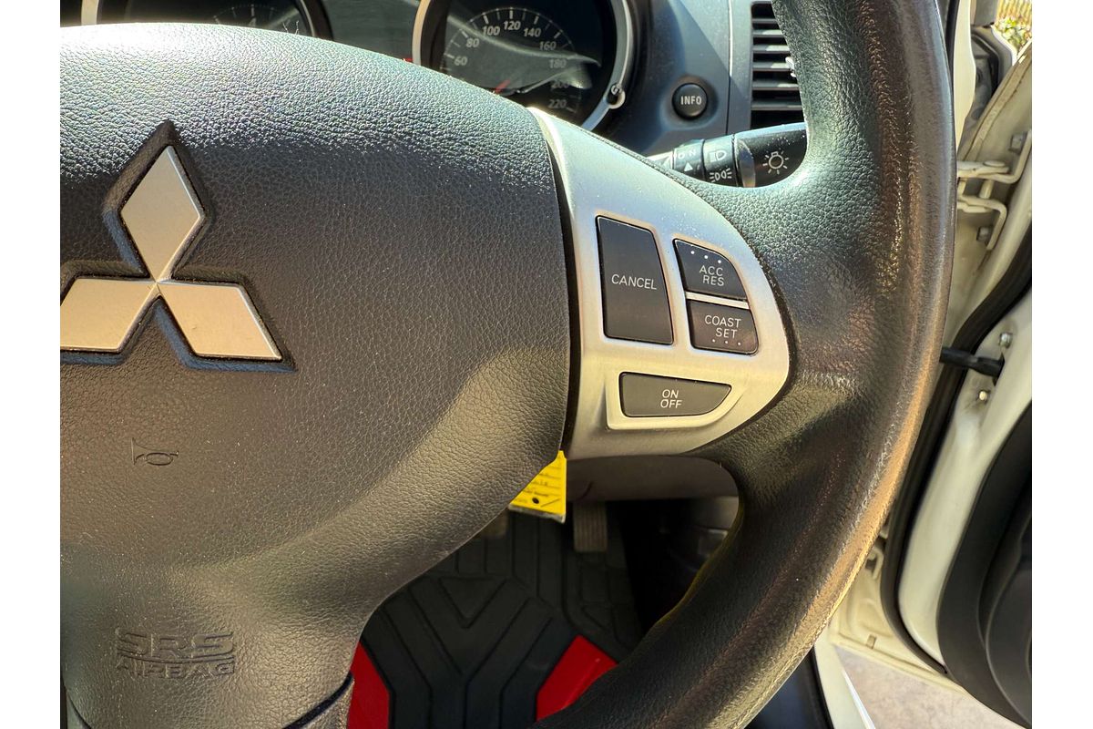 2014 Mitsubishi Lancer ES Sport CJ