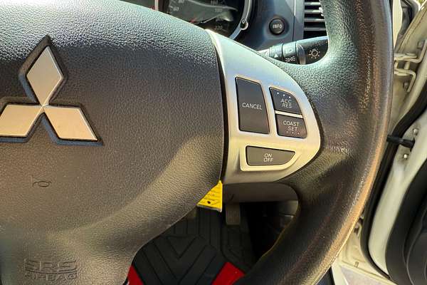 2014 Mitsubishi Lancer ES Sport CJ