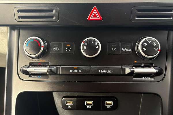 2022 Kia Carnival S KA4