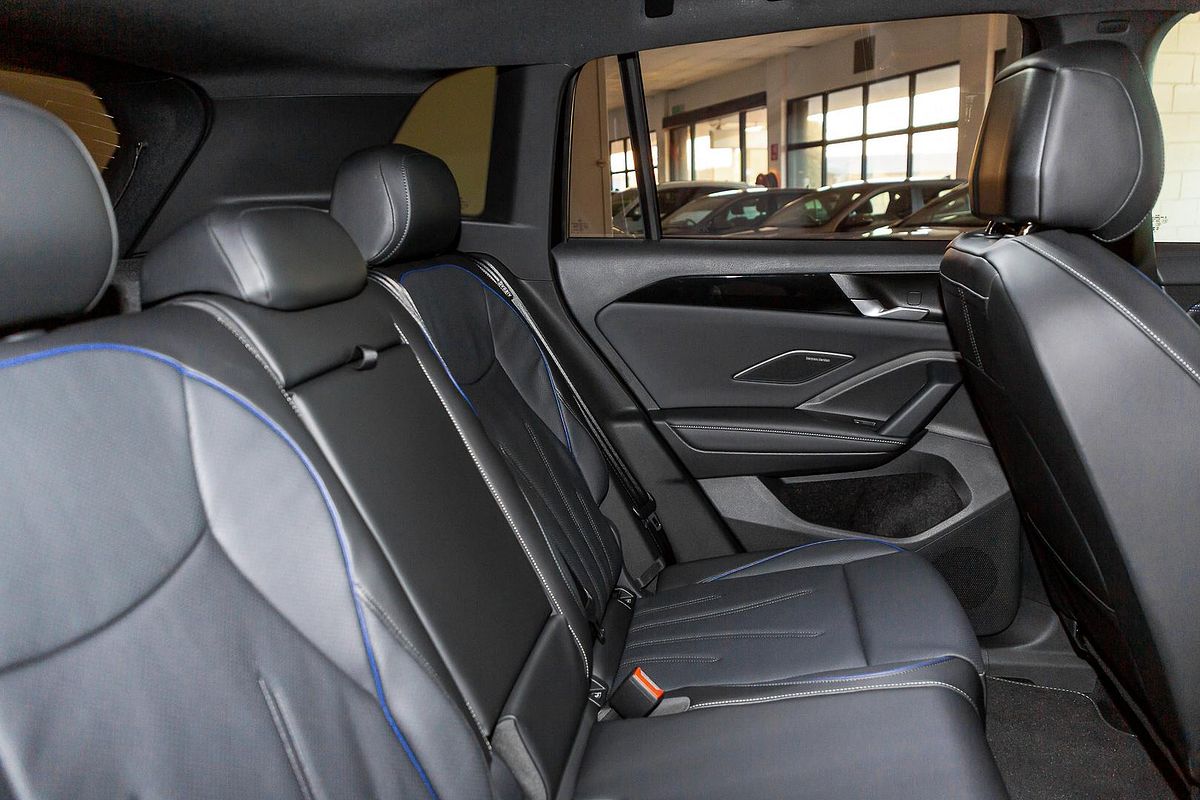 2025 Volkswagen Tiguan 195TSI R-Line CT