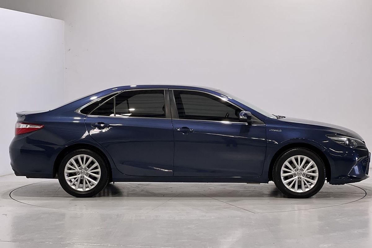 2015 Toyota Camry Atara SL AVV50R