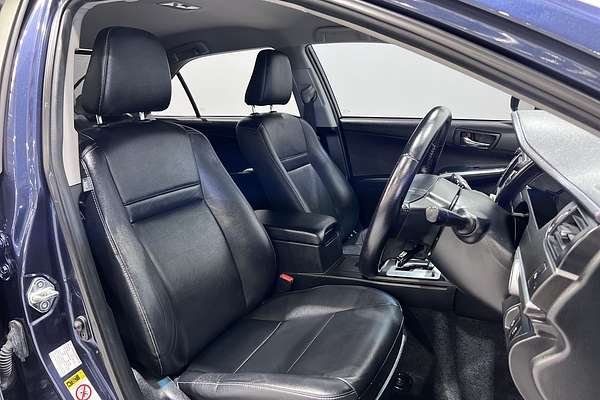 2015 Toyota Camry Atara SL AVV50R