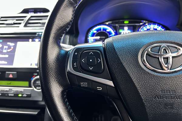 2015 Toyota Camry Atara SL AVV50R
